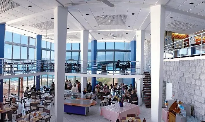 ホテル Arena Bianca 3*