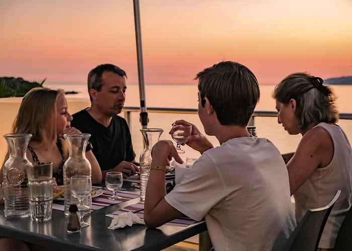 Hotel Arena Bianca 3*